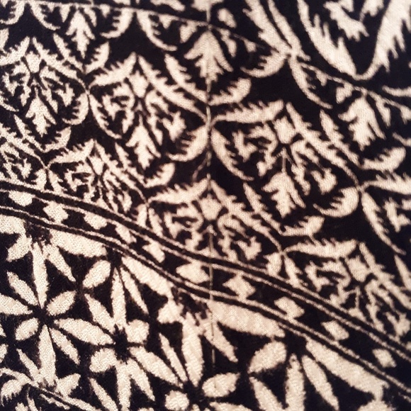 Bobeau Black White Multi Print Kimono size Small - Picture 8 of 8